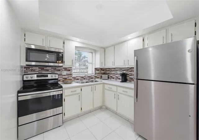 2894-e-crosley-dr-d-west-palm-beach-fl-33415/hzid_ca3ac6b1
