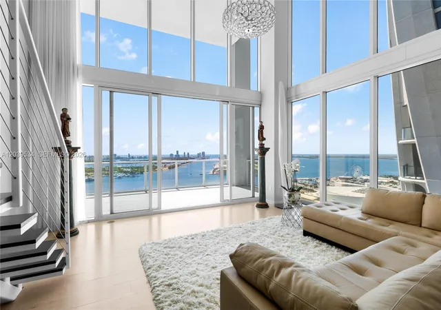 1040-biscayne-blvd-3101-miami-fl-33132/hzid_7b40223c