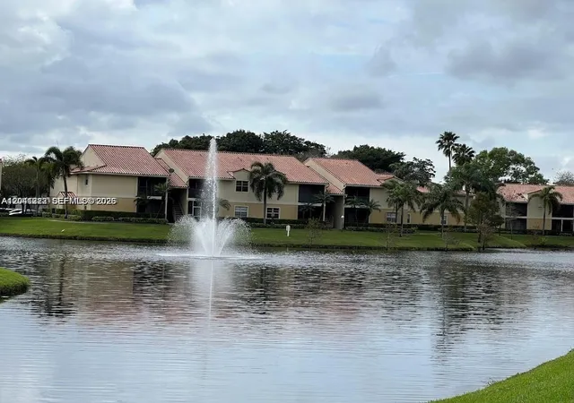 1227-sw-46th-ave-304-pompano-beach-fl-33069/hzid_225c9879