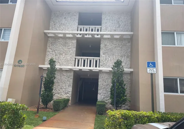 7480-miami-lakes-dr-g205-miami-lakes-fl-33014/hzid_812f1465
