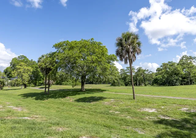 6061-n-falls-cir-dr-402-lauderhill-fl-33319/hzid_1fc1a996
