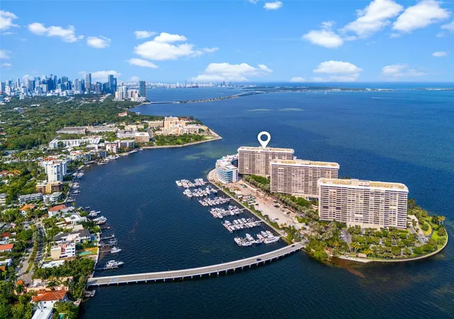 3-grove-isle-dr-c1610-miami-fl-33133/hzid_140d9910