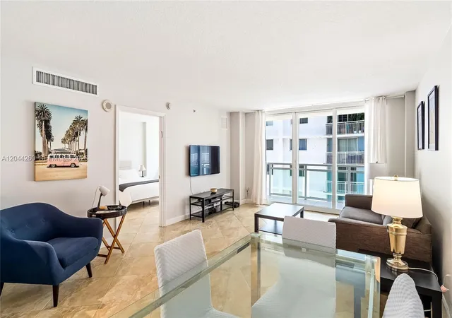 6917-collins-ave-1012-miami-beach-fl-33141/hzid_05cbabad