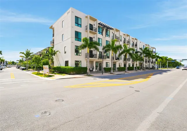 8167-nw-41st-st-e101-doral-fl-33166/hzid_d66429ea