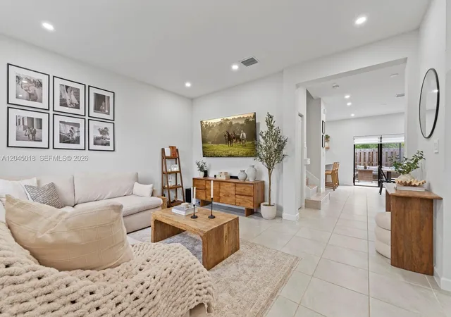 22961-sw-99th-ave-cutler-bay-fl-33190/hzid_8e0b2995