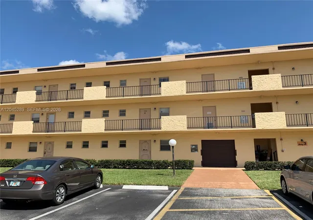 201-berkley-rd-204-hollywood-fl-33024/hzid_f0fe9fb1