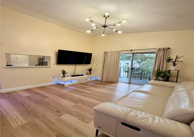 2361-nw-96th-ter-18h-pembroke-pines-fl-33024/hzid_e75692f3