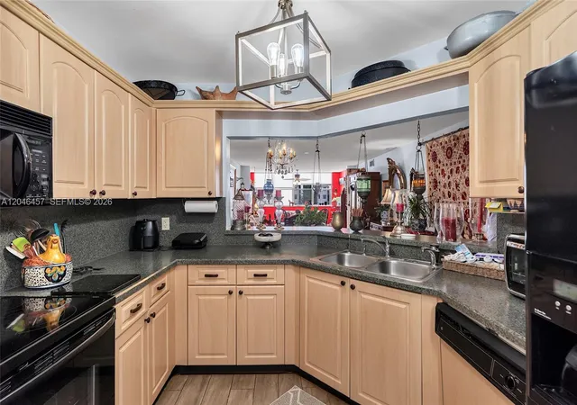 2603-nw-103rd-ave-310-sunrise-fl-33322/hzid_081dd90c