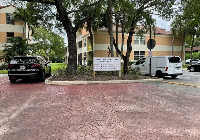 8282-nw-24th-st-8282-coral-springs-fl-33065/hzid_04f59340