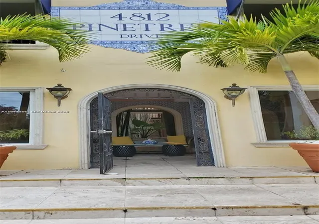 4812-pine-tree-dr-201-miami-beach-fl-33140/hzid_47c302ee
