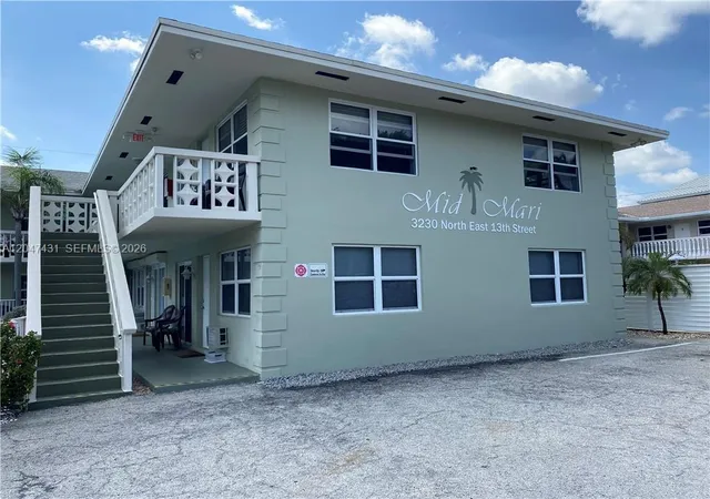 3230-ne-13th-st-2-pompano-beach-fl-33062/hzid_5d9fac35