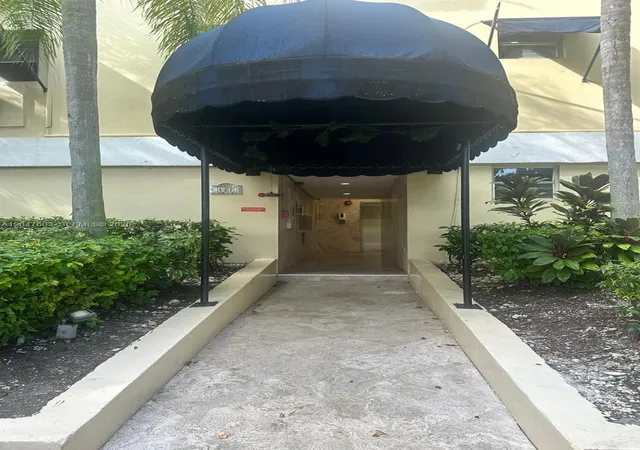 427-santander-ave-205-coral-gables-fl-33134/hzid_31f20006
