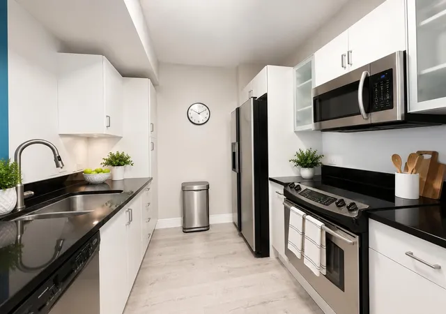 2775-northeast-187th-408-miami-fl-33180/hzid_dc470bcd