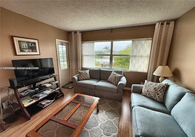 4441-nw-16th-street-j308-lauderhill-fl-33313/hzid_0095f46c
