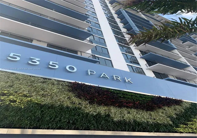5350-nw-84th-avenue-706-doral-fl-33166/hzid_7042d300