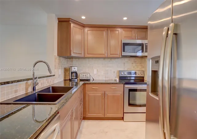 2212-ne-1st-wy-101-boynton-beach-fl-33435/hzid_bf678d46