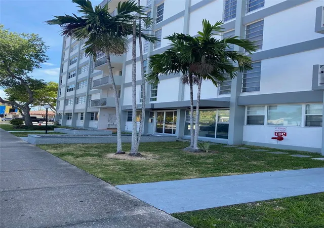 1400-sw-27th-avenue-202-miami-fl-33145/hzid_770d31e1