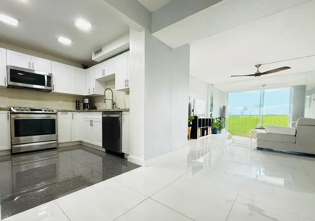 4164-inverrary-dr-404-lauderhill-fl-33319/hzid_a3d836e7