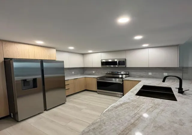 427-golden-isles-dr-12d-hallandale-beach-fl-33009/hzid_b73c8d98