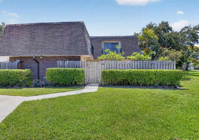 2887-sw-22nd-cir-49b-delray-beach-fl-33445/hzid_3b21ab0d