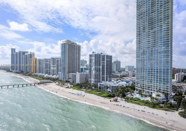 250-180th-dr-158-sunny-isles-beach-fl-33160/hzid_5c355277