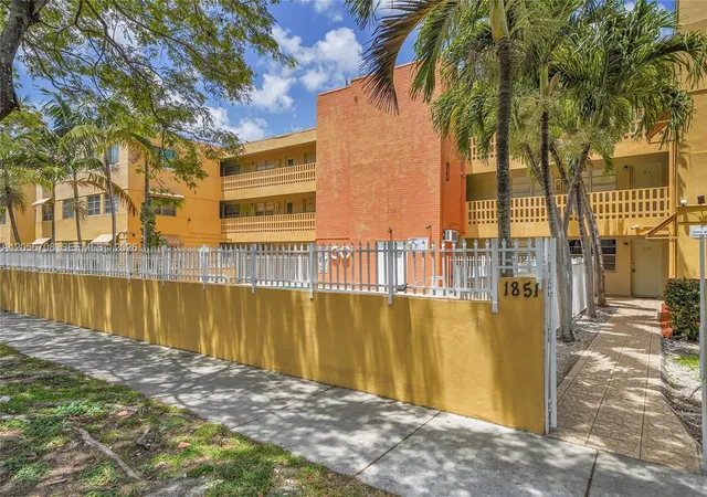 1851-ne-168-th-a8-a8-north-miami-beach-fl-33162/hzid_01cae09e