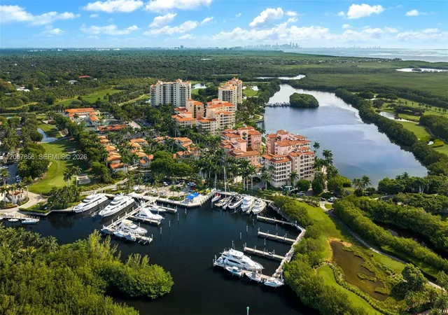 13627-deering-bay-dr-404-coral-gables-fl-33158/hzid_4d1718c3