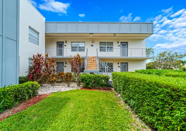 552-normandy-l-ln-l-delray-beach-fl-33484/hzid_a7b7ebe3