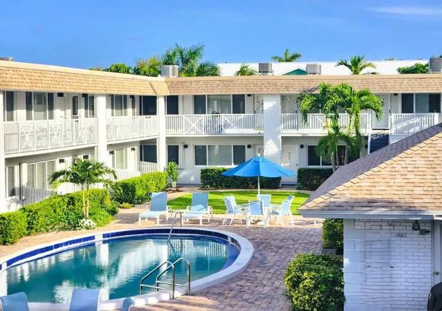 1001-ne-8th-avenue-212-delray-beach-fl-33483/hzid_6afcc551