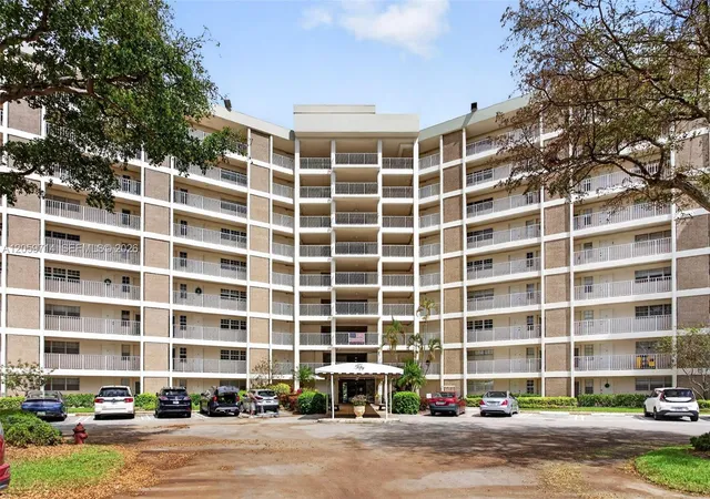 3090-n-course-dr-807-pompano-beach-fl-33069/hzid_a1c0ccd7