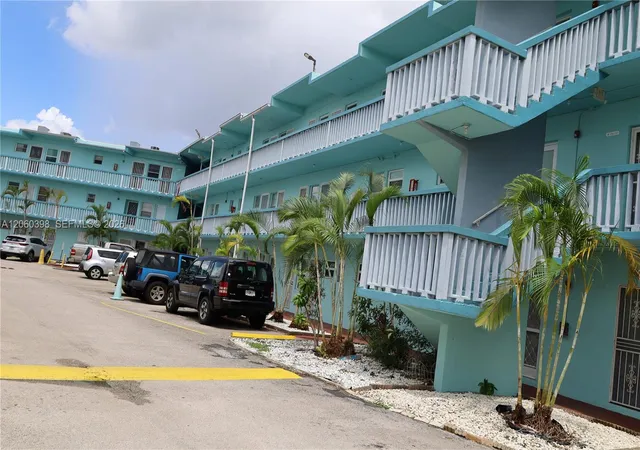 1501 Ne Miami Gdns Dr