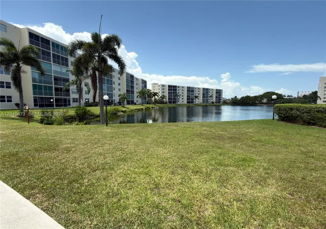 141-se-3rd-ave-106-dania-beach-fl-33004/hzid_cfce5c09
