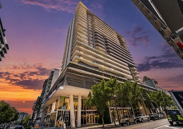 1010-sw-2nd-ave-2201-miami-fl-33130/hzid_c7695ee9