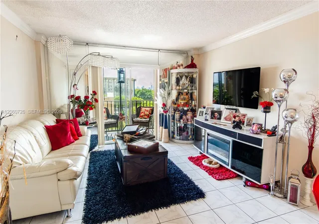 4717-nw-7th-street-609-10-miami-fl-33126/hzid_1d7da4a2