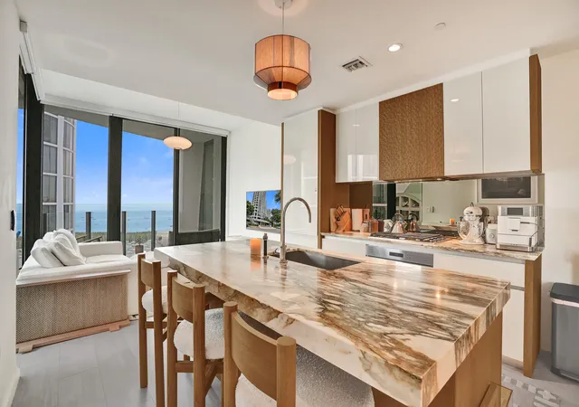 2831-s-bayshore-dr-2204-miami-fl-33133/hzid_9009796a