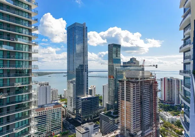 60-sw-13th-st-3814-miami-fl-33130/hzid_22648d81