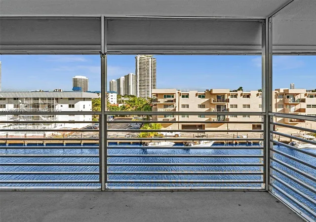 3849-ne-169th-st-405-north-miami-beach-fl-33160/hzid_323cdbf9