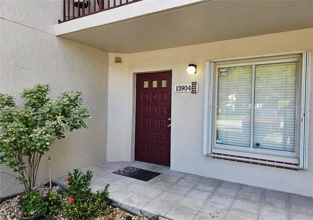 13904 SW 91st Ter