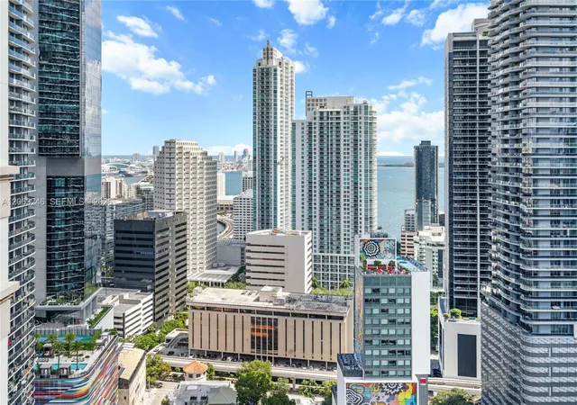 999-sw-1st-avenue-ph08-miami-fl-33130/hzid_9080fc40