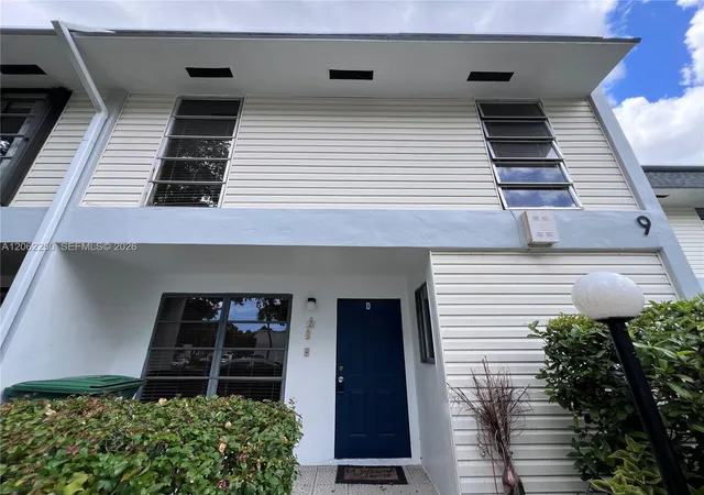2750-n-34th-ave-9d-hollywood-fl-33021/hzid_93fdaada