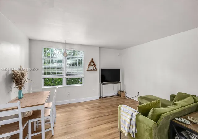 932-7th-st-932a-miami-beach-fl-33139/hzid_c6bc139d