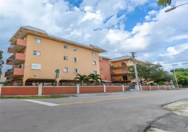 2921-sw-10th-street-33-miami-fl-33135/hzid_6b4ba3ae