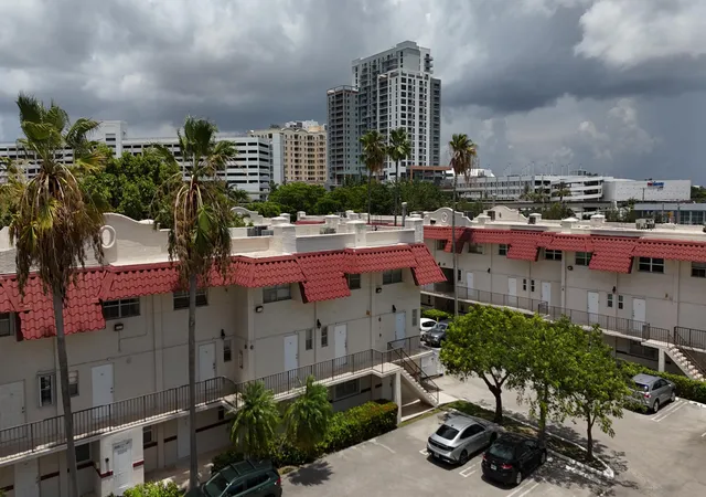 6705-n-kendall-dr-307-pinecrest-fl-33156/hzid_02ebd574