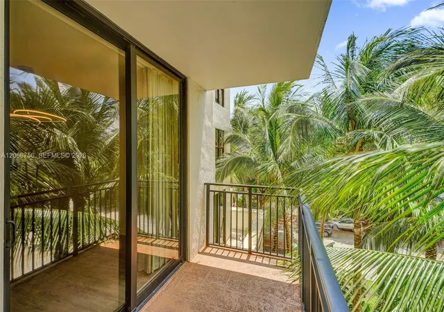 888-s-douglas-rd-304-coral-gables-fl-33134/hzid_30837555