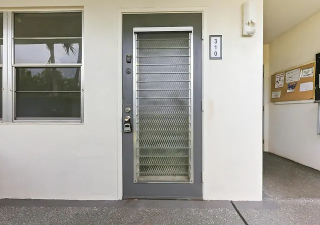 310-oakridge-r-ct-310-deerfield-beach-fl-33442/hzid_d96ae7c3