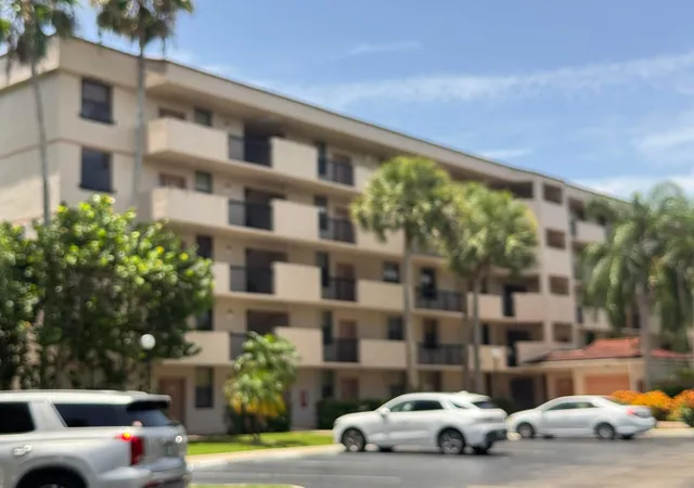 2766-s-carambola-cir-406-coconut-creek-fl-33066/hzid_0671bf50
