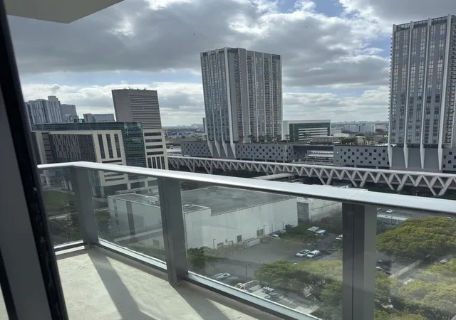 11-ne-6th-street-2215-miami-fl-33132/hzid_cc3724d1