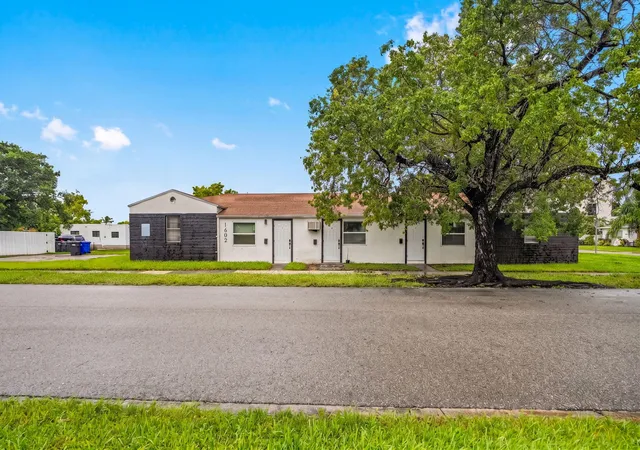 1602-s-17th-avenue-1-3-hollywood-fl-33020/hzid_1b07612f
