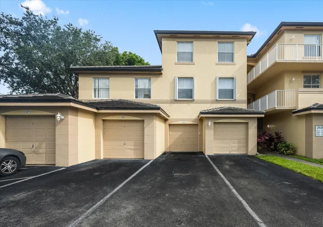 2020-greenview-shrs-blvd-102-wellington-fl-33414/hzid_102d8c8a