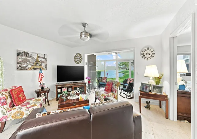 10382-nw-24th-place-105-sunrise-fl-33322/hzid_02dac136